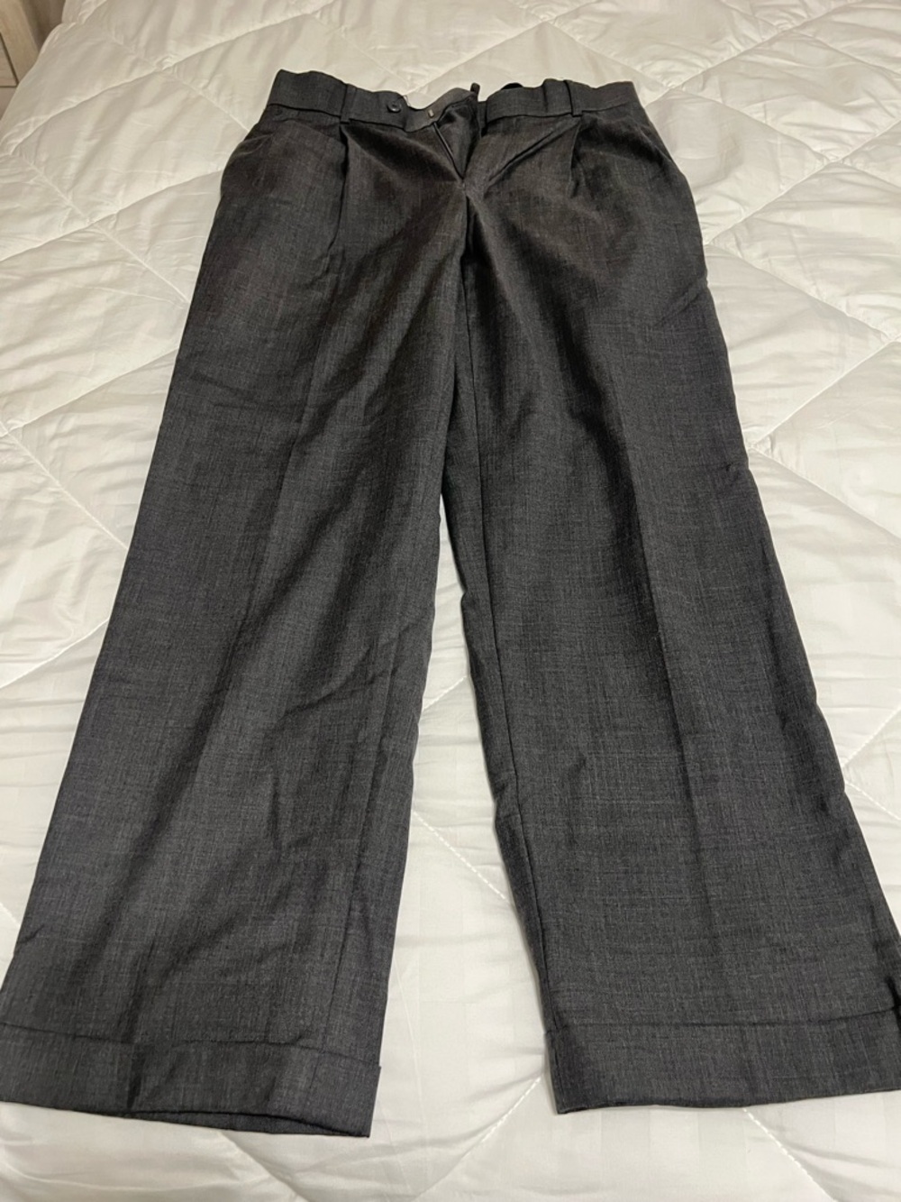 Stafford Men's Dark Gray Pleated Dress Pants